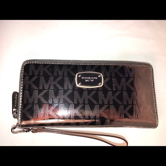 MK metallic wallet